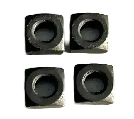NEU 4x Vierkantmuttern M6 Frontspoilerlippe Stoßstange vorne Orig Opel Corsa A