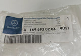 NEU Halteclips Laderaumabdeckung Hutablage Original Mercedes W245 W169