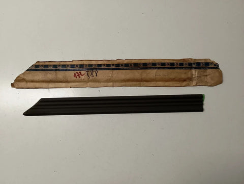 NEU Schutzzierleiste Seitenwand hinten links Original Opel Kadett E
