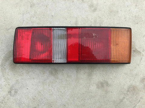 Rücklicht Rückleuchte hinten rechts Original Aric für Ford Escort IV 4