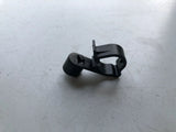 NEU NOS 1 Clip Schelle Kraftstoffleitung Rohr Original Opel Astra F Vectra A