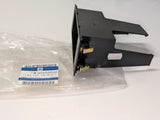 NEU Kassettenfach Kassettenbox Gehäuse Original Opel Omega A
