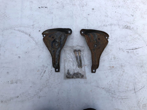 Halter Träger Hinterachse + Schrauben links rechts Original Opel Senator B