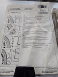 NEU NOS Satz Schmutzfänger Spritzlappen vorne Original Opel Omega A