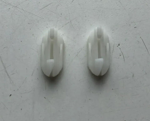 NEU 2x Gleitstücke Fensterscheibe vorne hinten unten Orig Opel Senator B Omega A