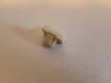 NEU NOS Halteklammer Clip Frontscheinwerfer vorne Original Opel Corsa A