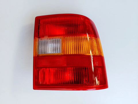 NEU Heckleuchte Rückleuchte hinten links Original Bosch Opel Vectra A 4trg -92