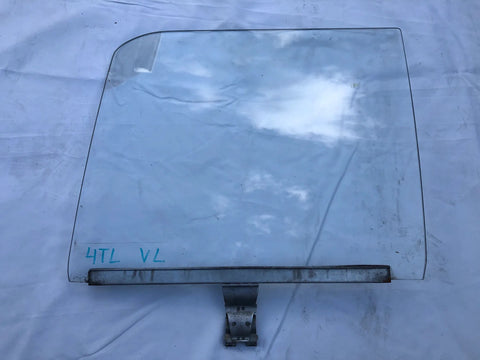 Fensterscheibe Glasscheibe vorne links Original Opel Rekord C 4-türige Limousine