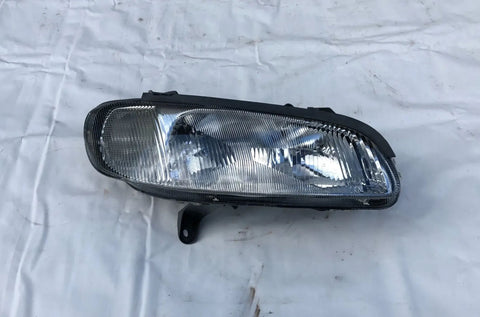 NEU NOS Scheinwerfer vorne rechts Front Halogen YW Original Opel Omega B