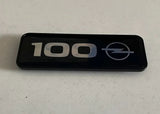 NEU NOS Schriftzug Logo Emblem "100 Opel" Vordertür vorne Original Opel Vectra B