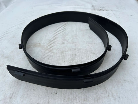 NEU NOS Verlängerung Leiste Frontverkleidung vorne Mitte Original Opel Corsa B
