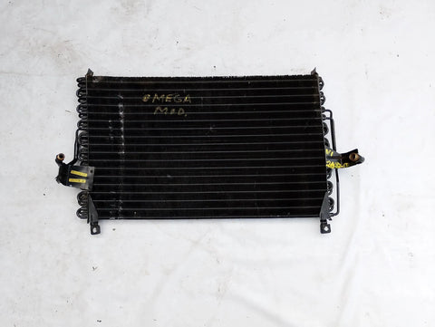 Kondensator Klimaanlage Klimakühler vorne Opel Senator B Omega A 3L 24V C30SE