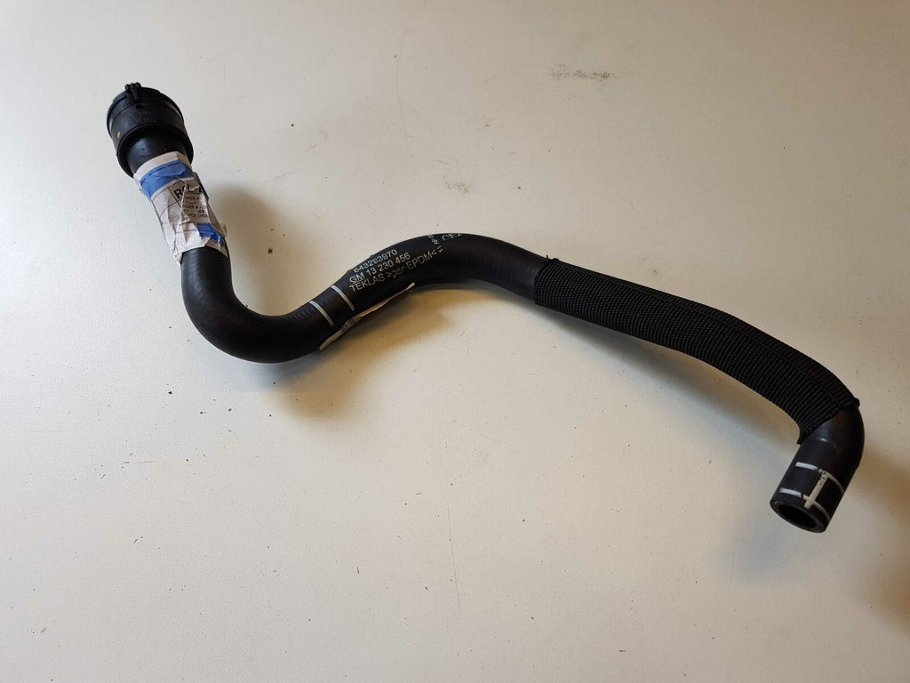 Neu + Original Opel Vectra C Signum Schlauch Rohr LadeluftKühler an Turbolader Saugrohr – OpelShop Neu + Original Opel Vectra C Signum Schlauch Rohr LadeluftKühler an Turbolader Saugrohr – OpelShop
