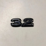 NEU NOS Schriftzug Emblem "3.2" hinten Original Opel Monterey